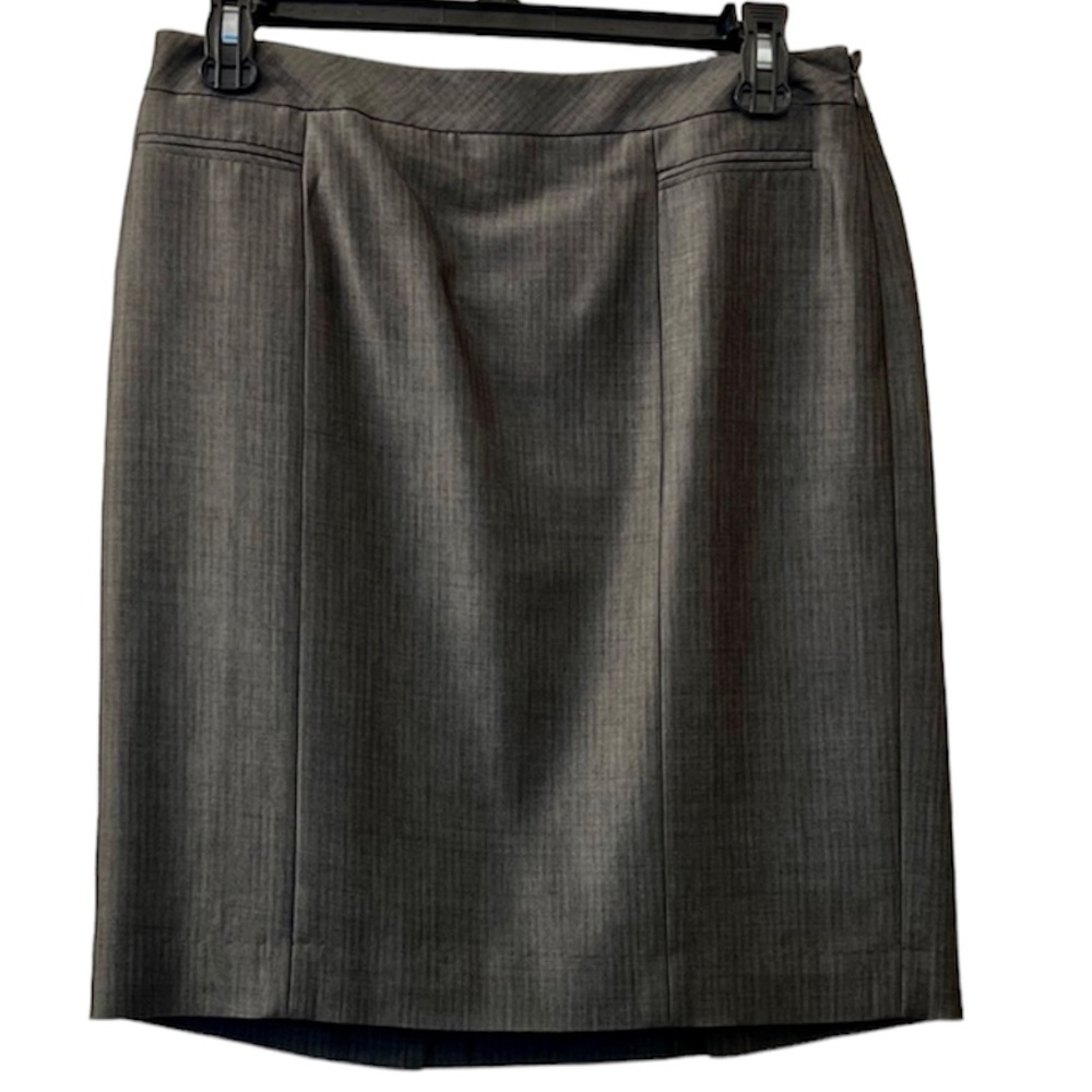 5/$20 LOFT dark grey skirt with back slit